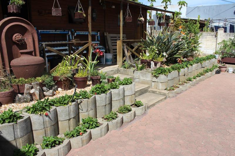 4 Bedroom Property for Sale in Albertinia Western Cape